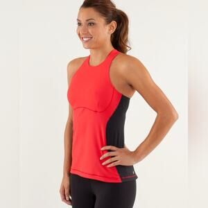 Lululemon Spin It To Win It Tank
Love Red / Deep Coal